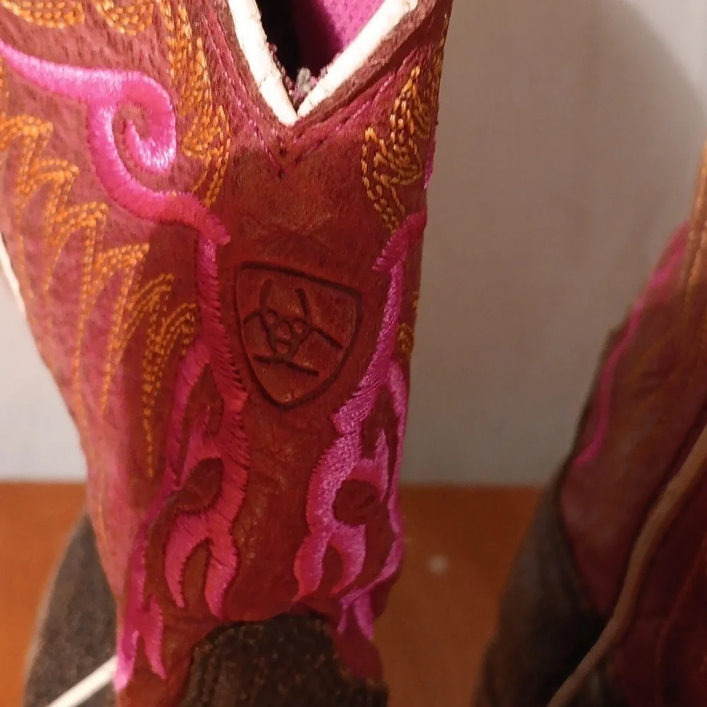 Ariat Girls Cowboy Boots Size 11.5